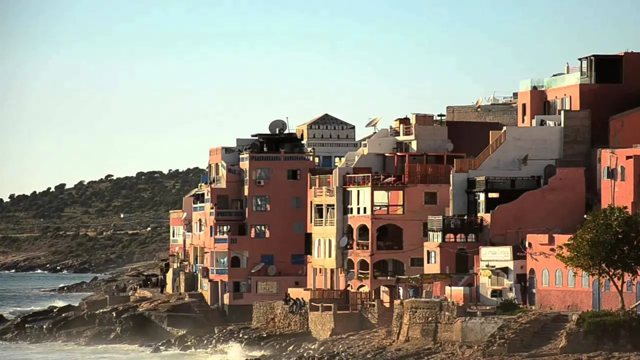 conciergerie airbnb au maroc colline